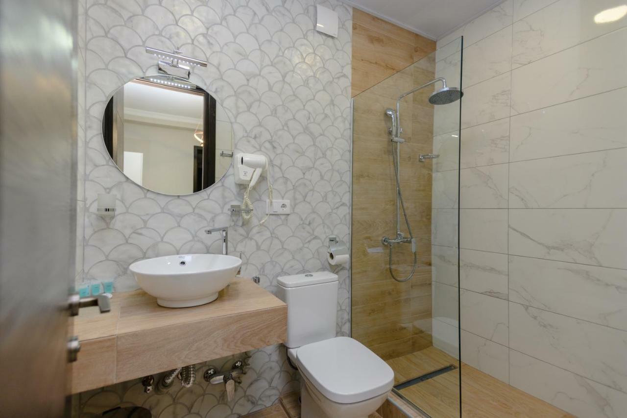 Golden Globe Boutique Hotel Tbilisi Bagian luar foto