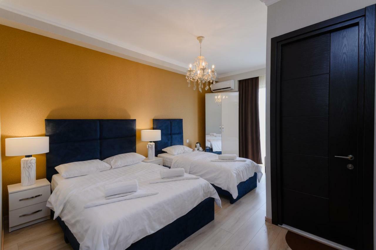Golden Globe Boutique Hotel Tbilisi Bagian luar foto