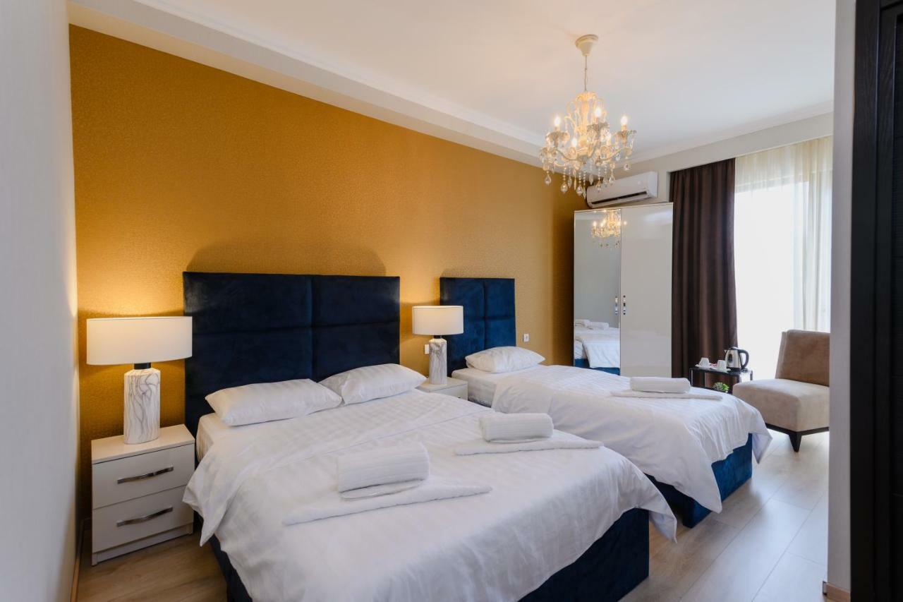 Golden Globe Boutique Hotel Tbilisi Bagian luar foto
